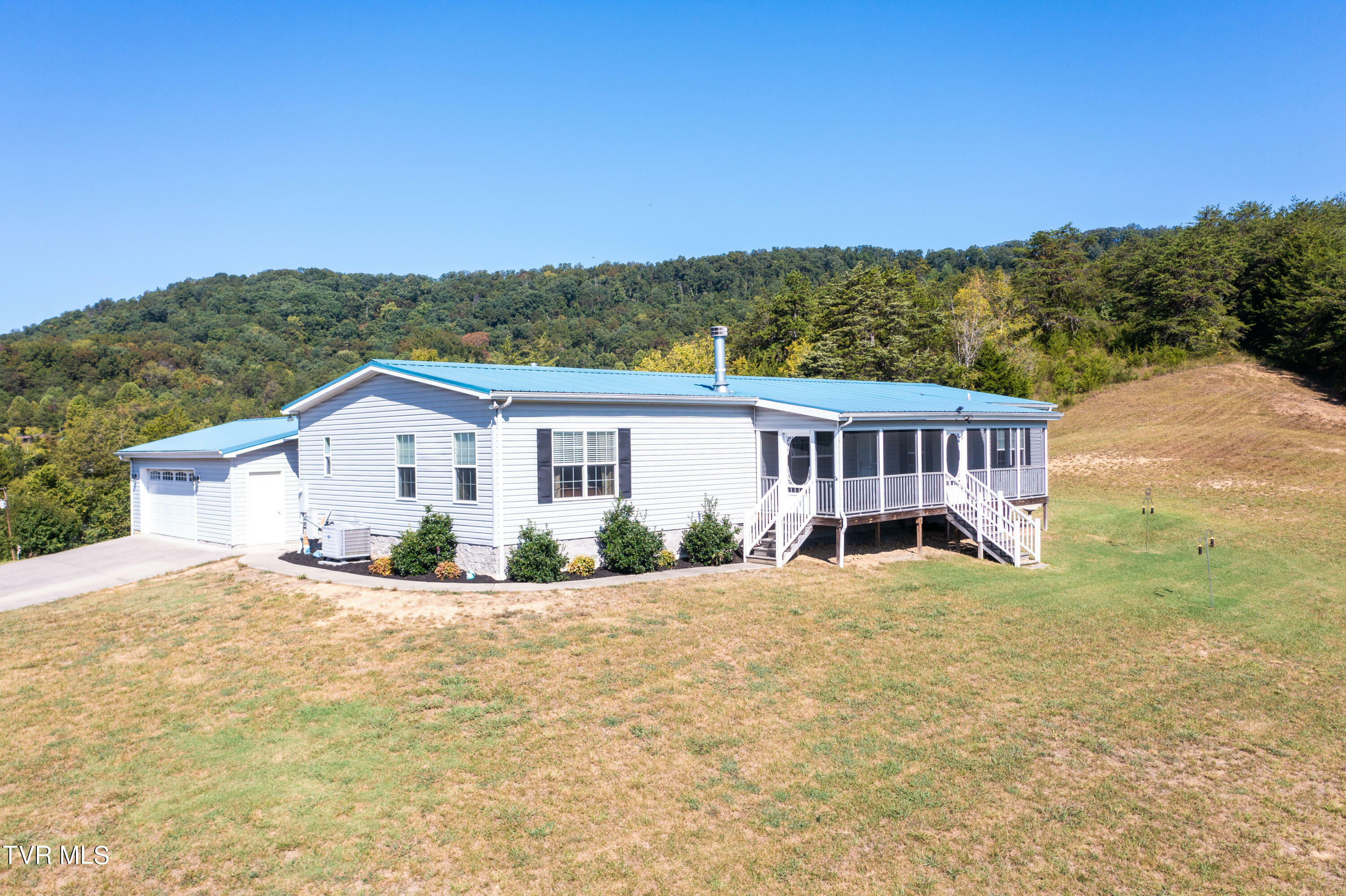 Property Photo:  1745 Pilot Mountain Road  TN 37711 