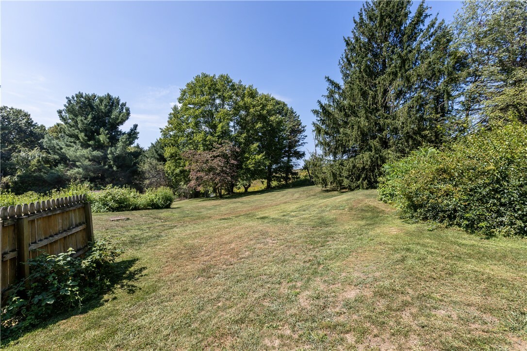 Property Photo:  516 Bocktown Cork Rd  PA 15026 