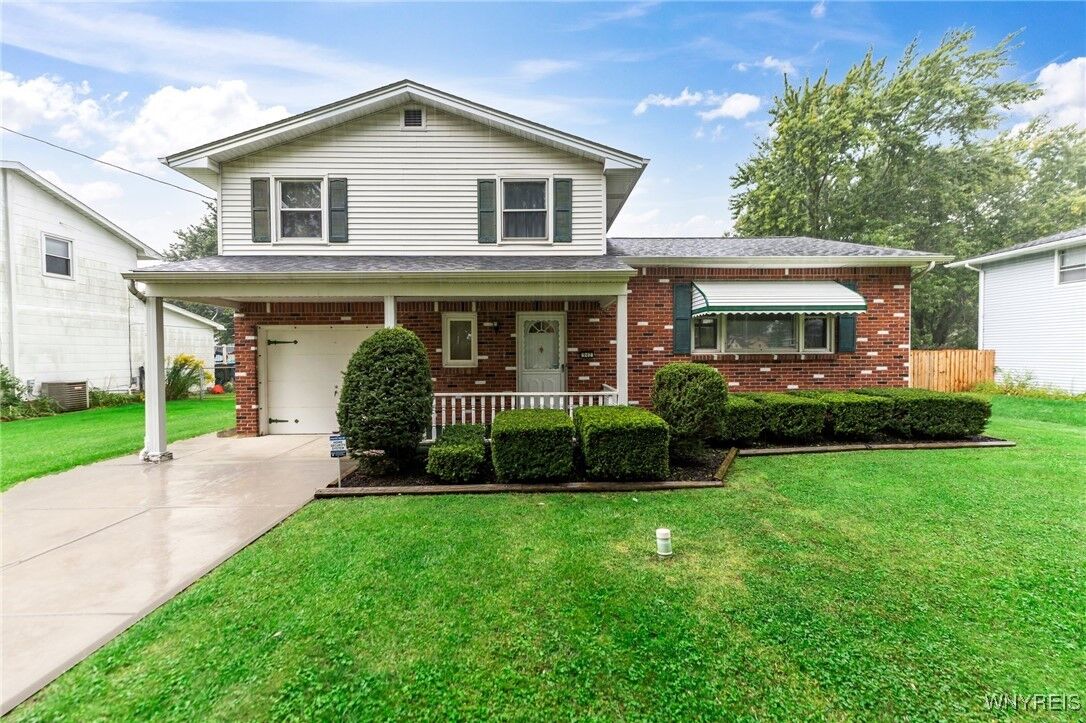 Property Photo: 942 Baseline Road NY 14072