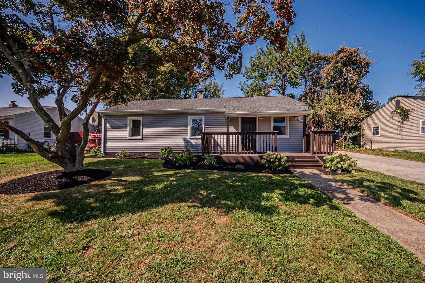 Property Photo:  42 Karlyn Drive  DE 19720 