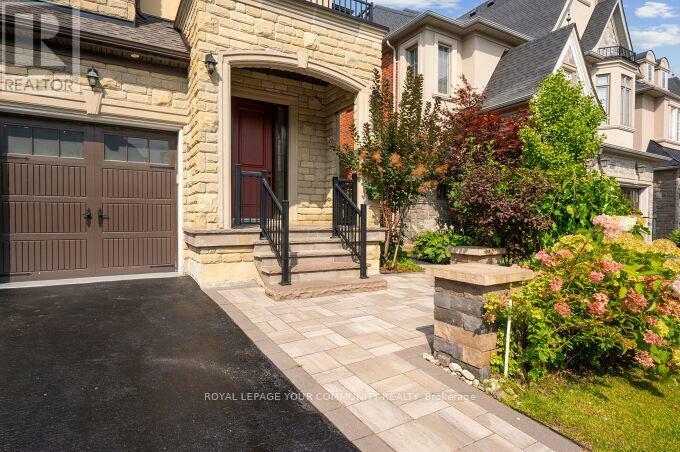 Property Photo:  14 Robert Berry Crescent  ON L7B 0M4 