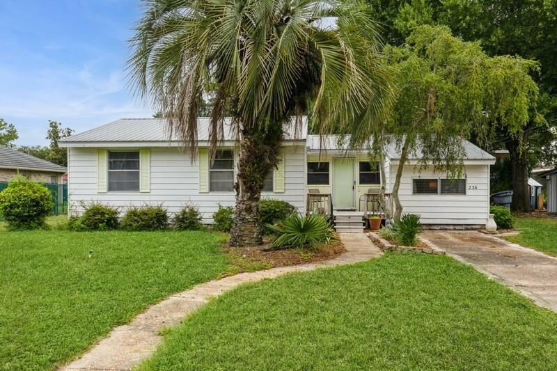 Property Photo:  236 NE Marshall Drive  FL 32547 