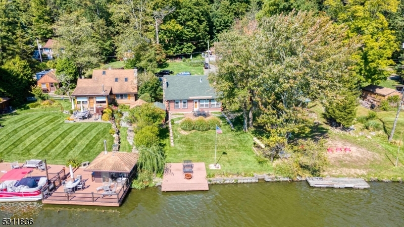 Property Photo: 175 Bearfort Rd NJ 07480