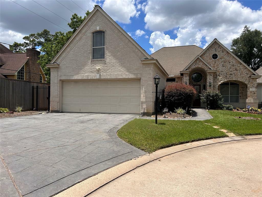 Property Photo:  122 Marble Staff Court Court  TX 77069 