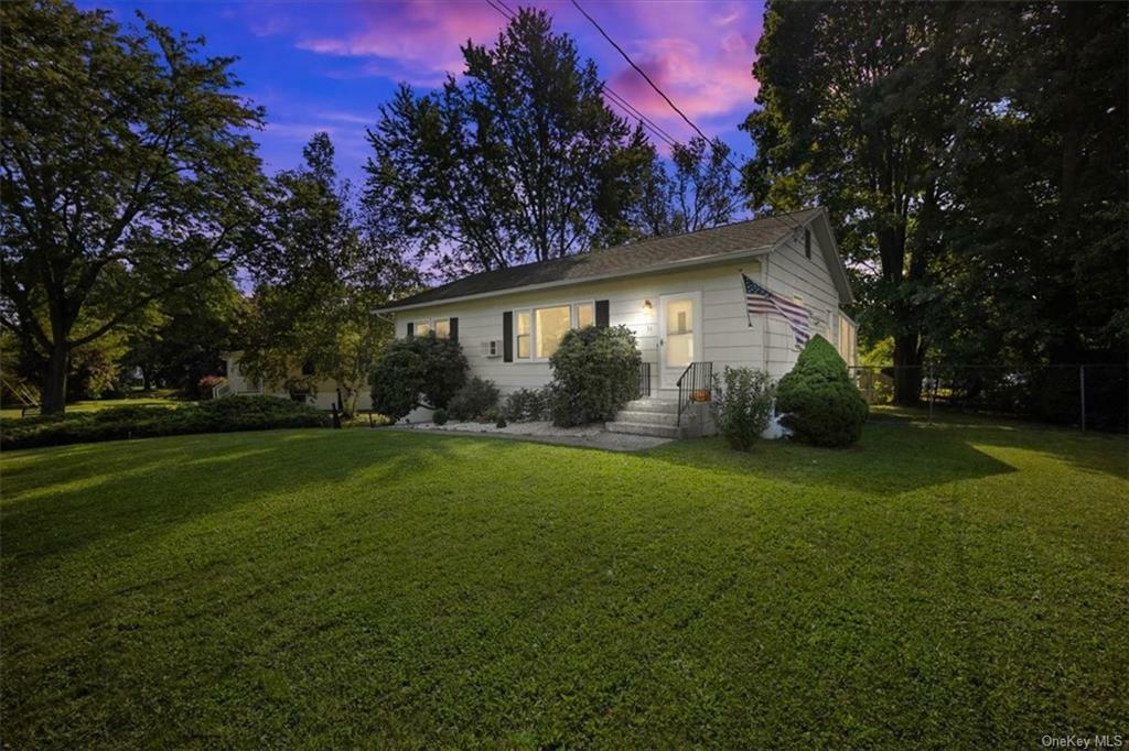 Property Photo:  14 Buckingham Drive  NY 12550 