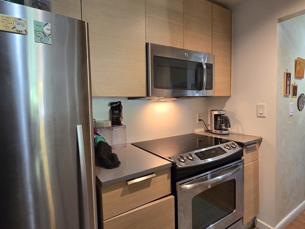 Property Photo:  950 Massachusetts Avenue 214  MA 02139 