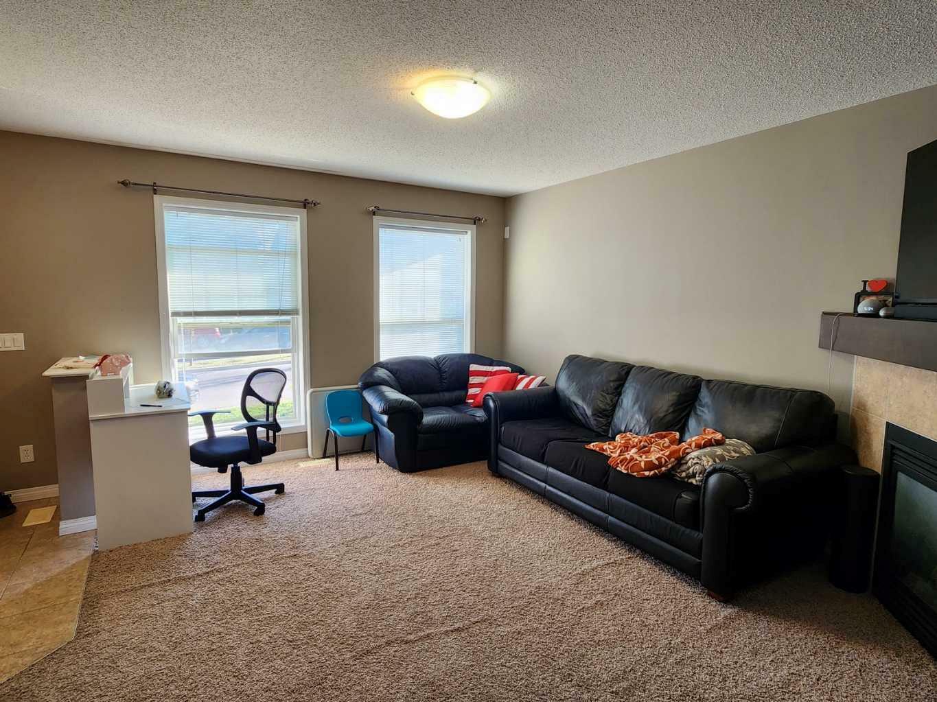 Photo de la propriété:  1061 Panatella Boulevard NW  AB T3K 0R3 