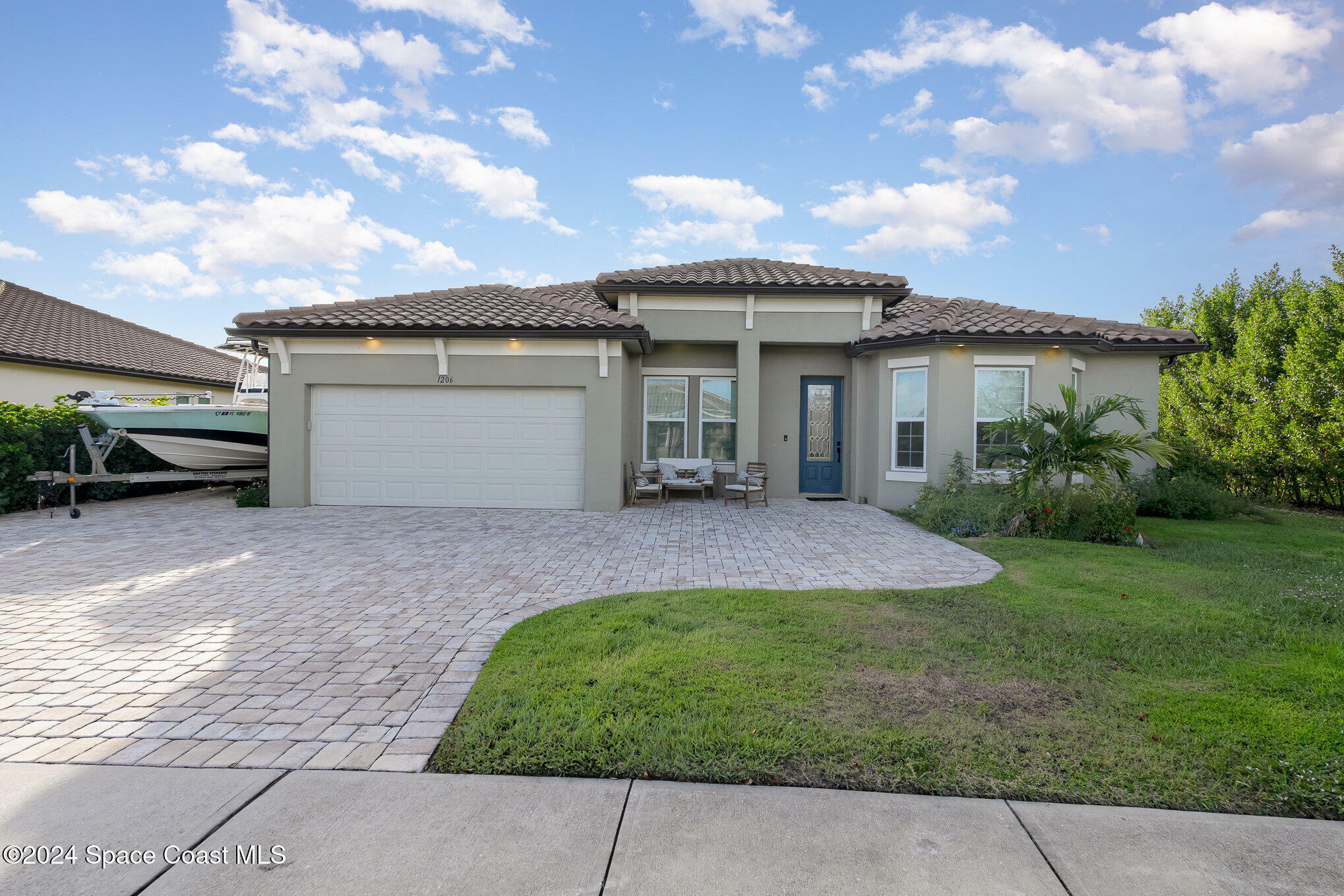 Property Photo:  1206 Fulton Circle  FL 32780 