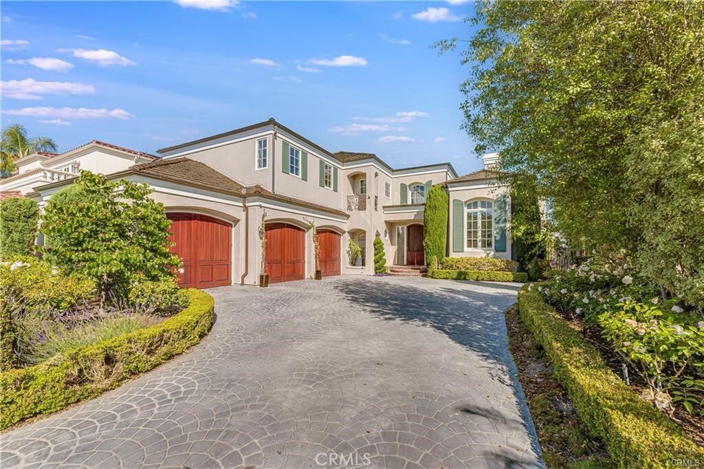 Property Photo:  8 Sunpeak  CA 92603 