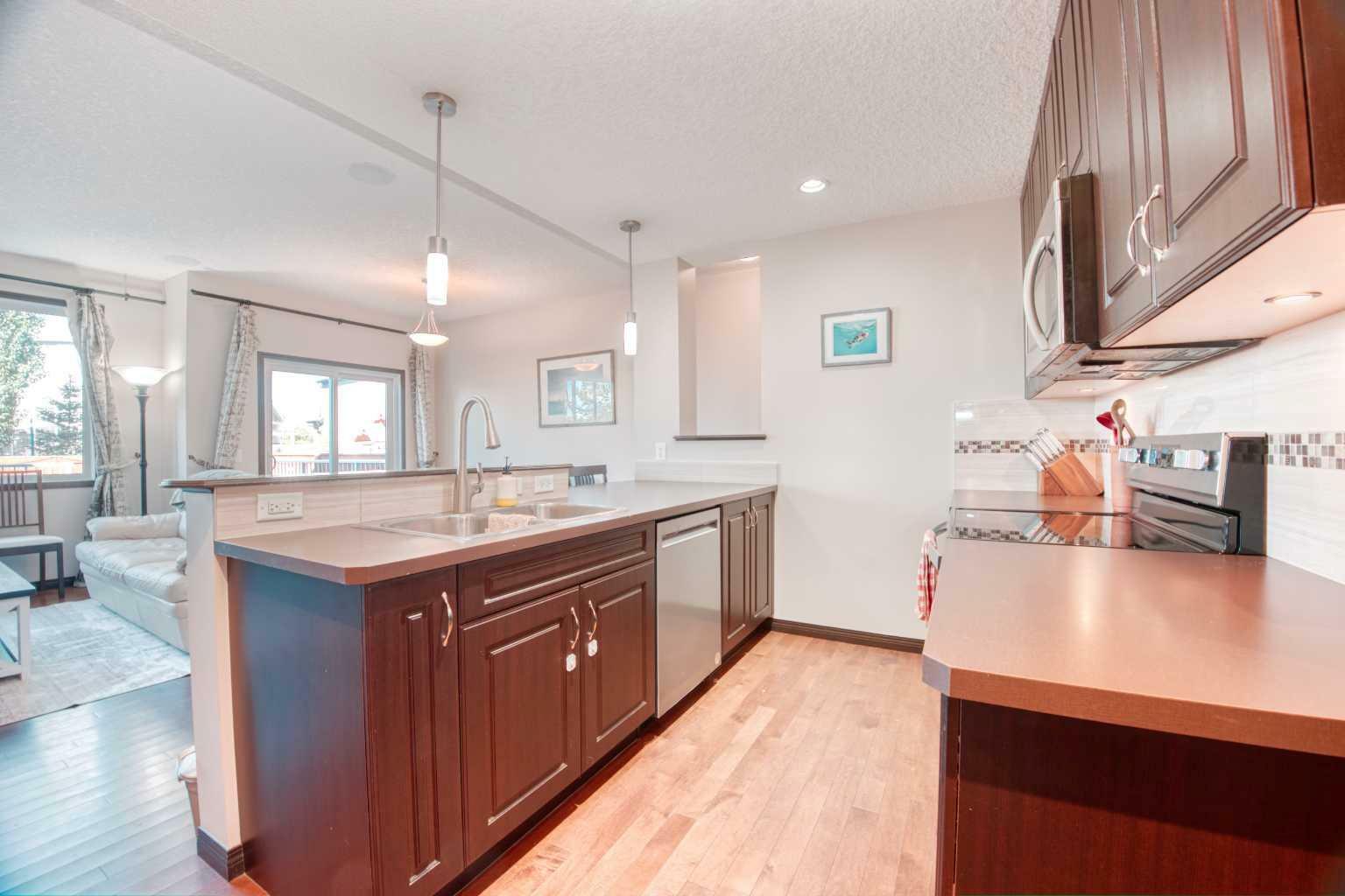 Photo de la propriété:  225 Auburn Crest Way SE  AB T2M 1T6 