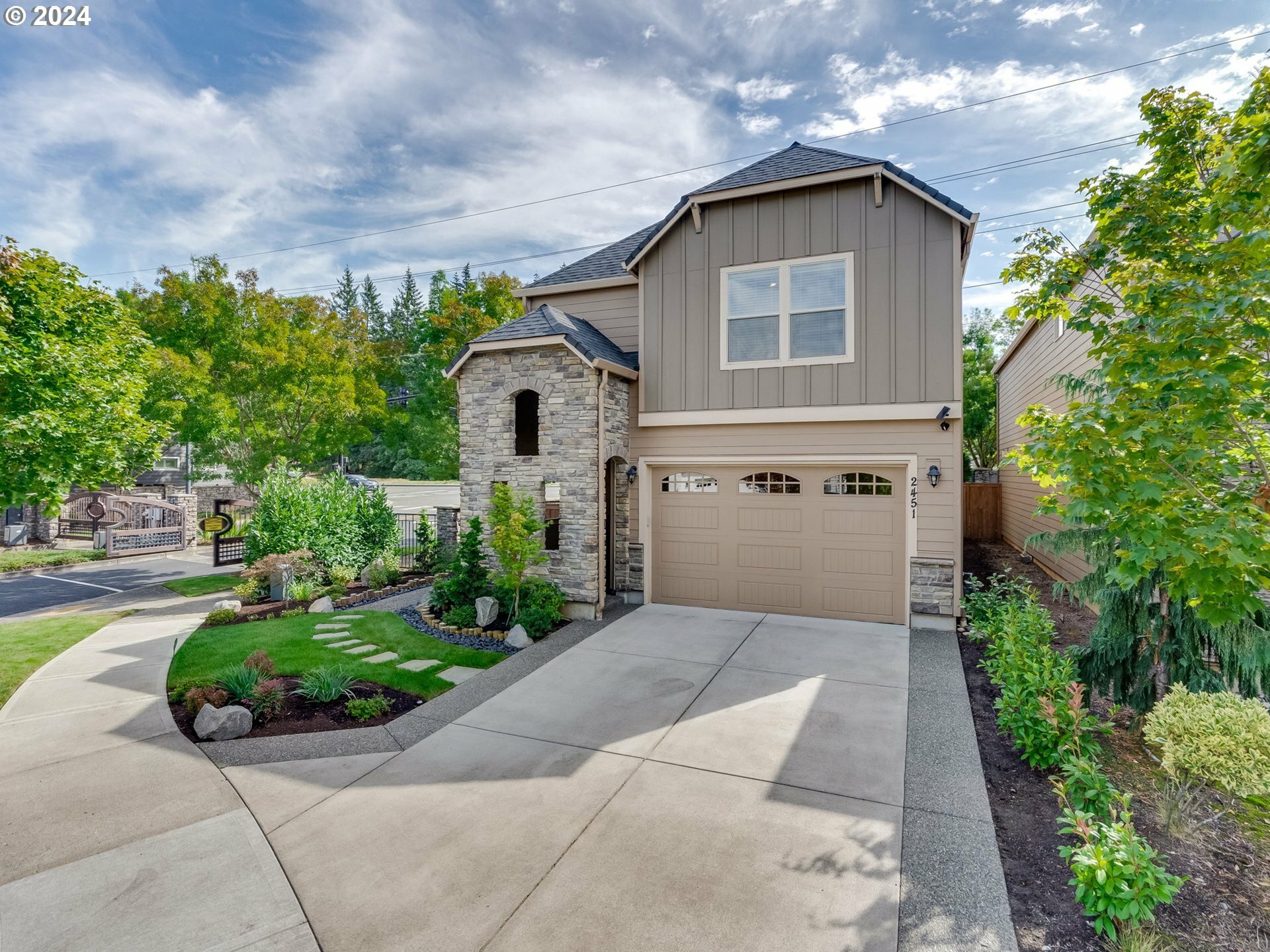 Property Photo:  2451 NW Lorenz St  WA 98607 