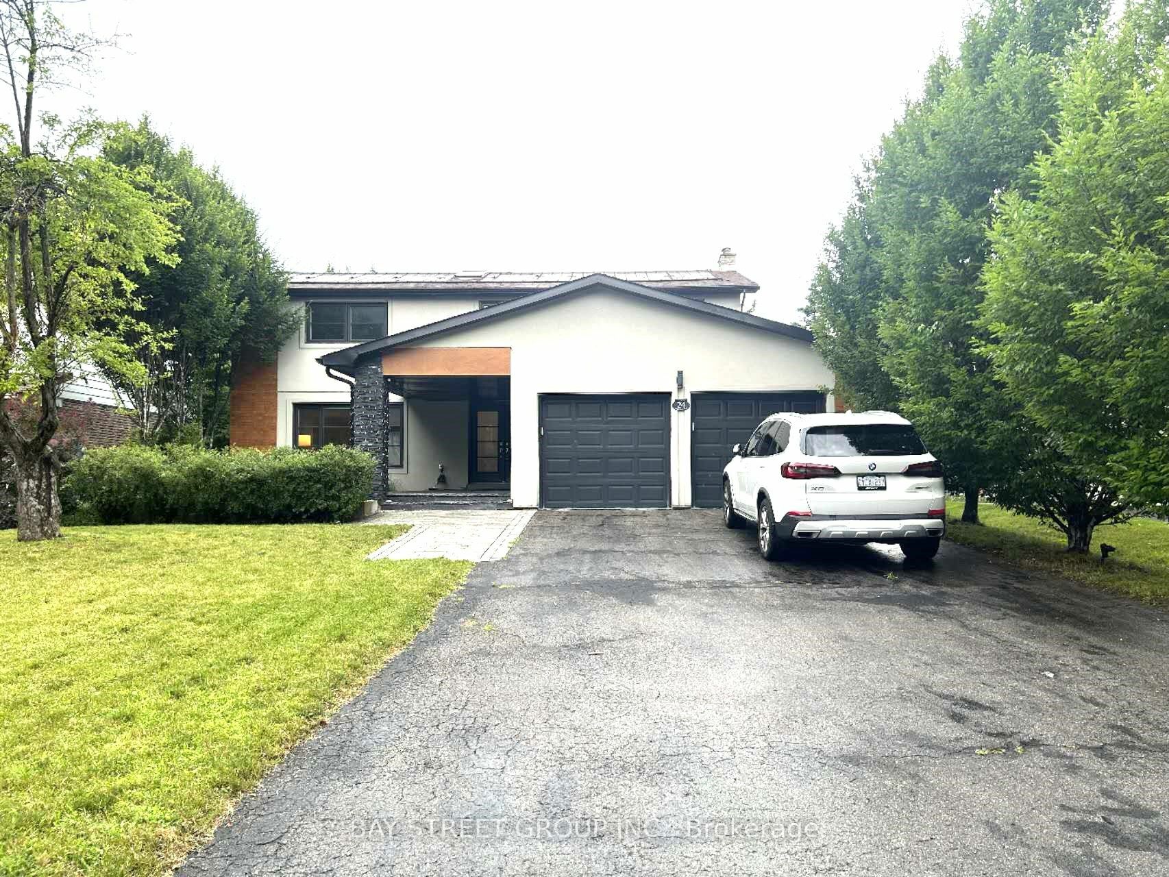 Property Photo:  24 Avondale Cres  ON L3P 2K1 