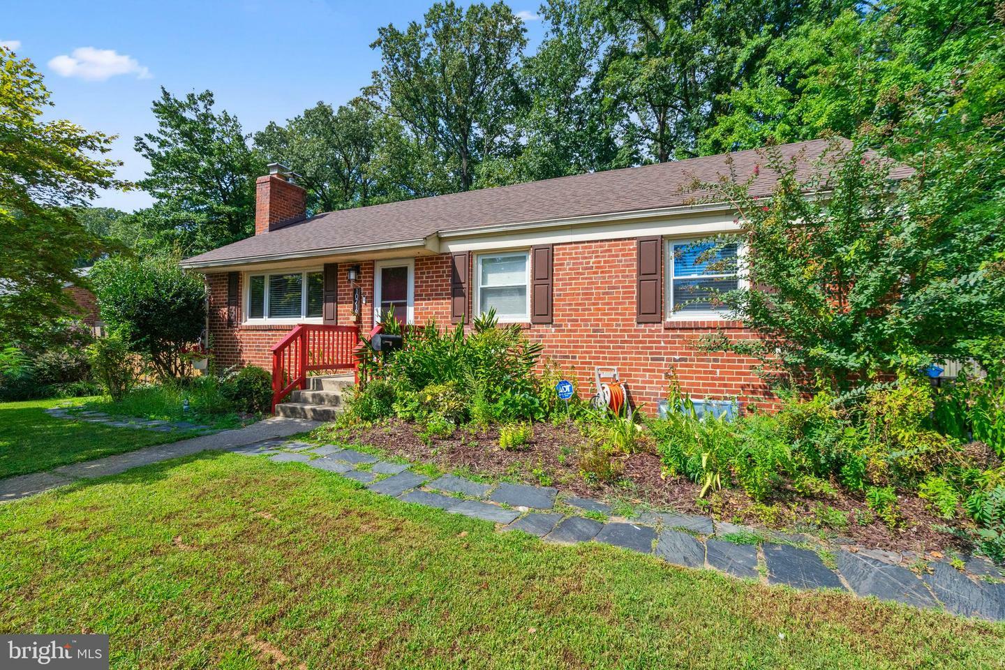 Property Photo:  10718 Joyce Drive  VA 22030 