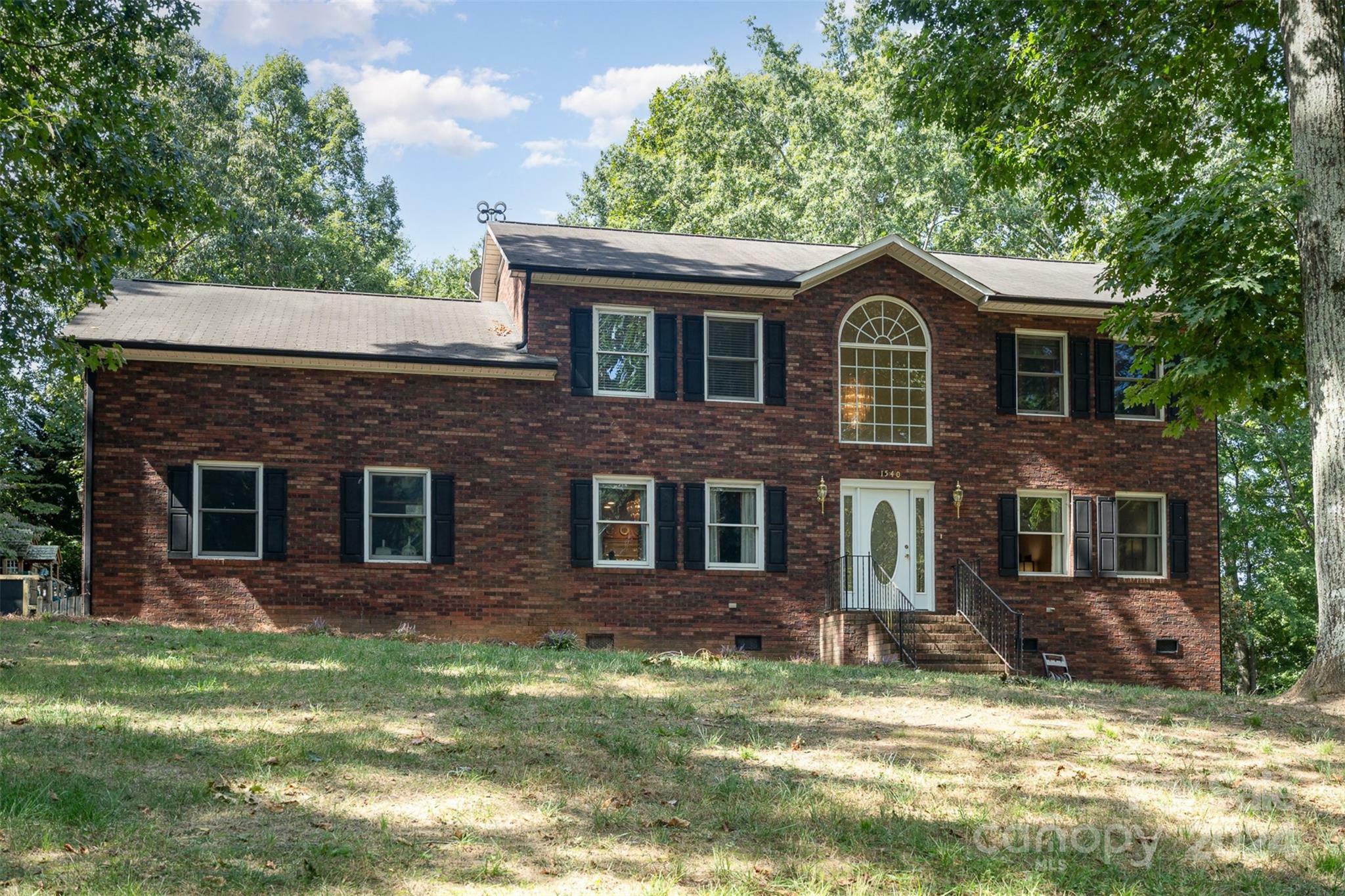 Property Photo:  1540 Chatham Court NW  NC 28027 