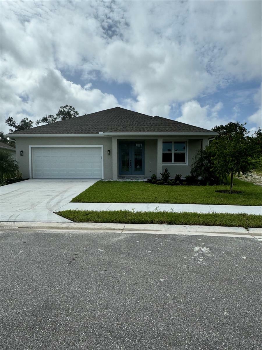 Property Photo:  721 Redbud Court  FL 34223 