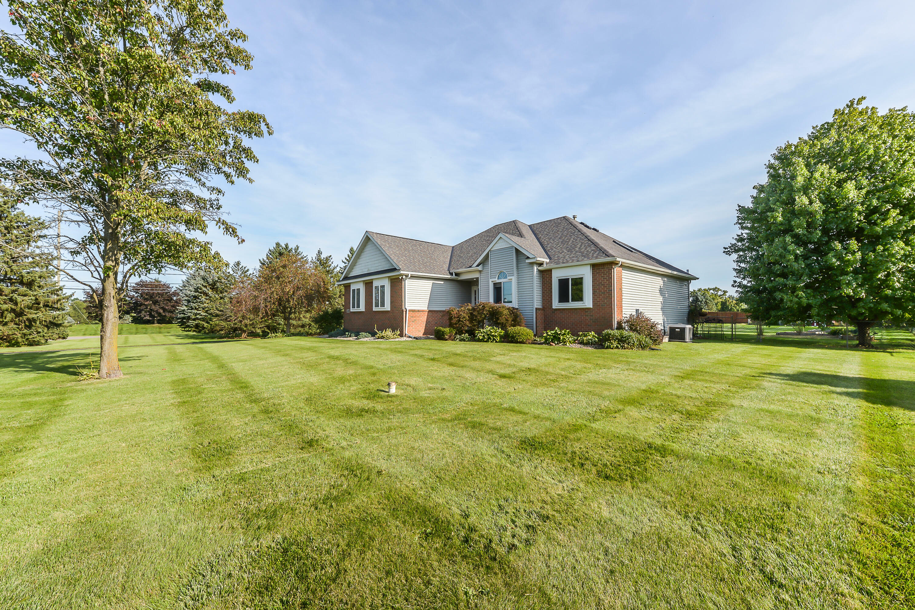 Property Photo:  456 Honey Creek Court  MI 48169 