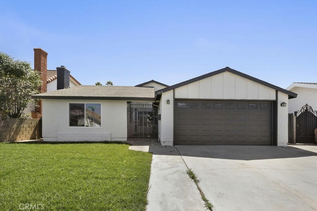 Property Photo:  162 W 231st Street  CA 90745 