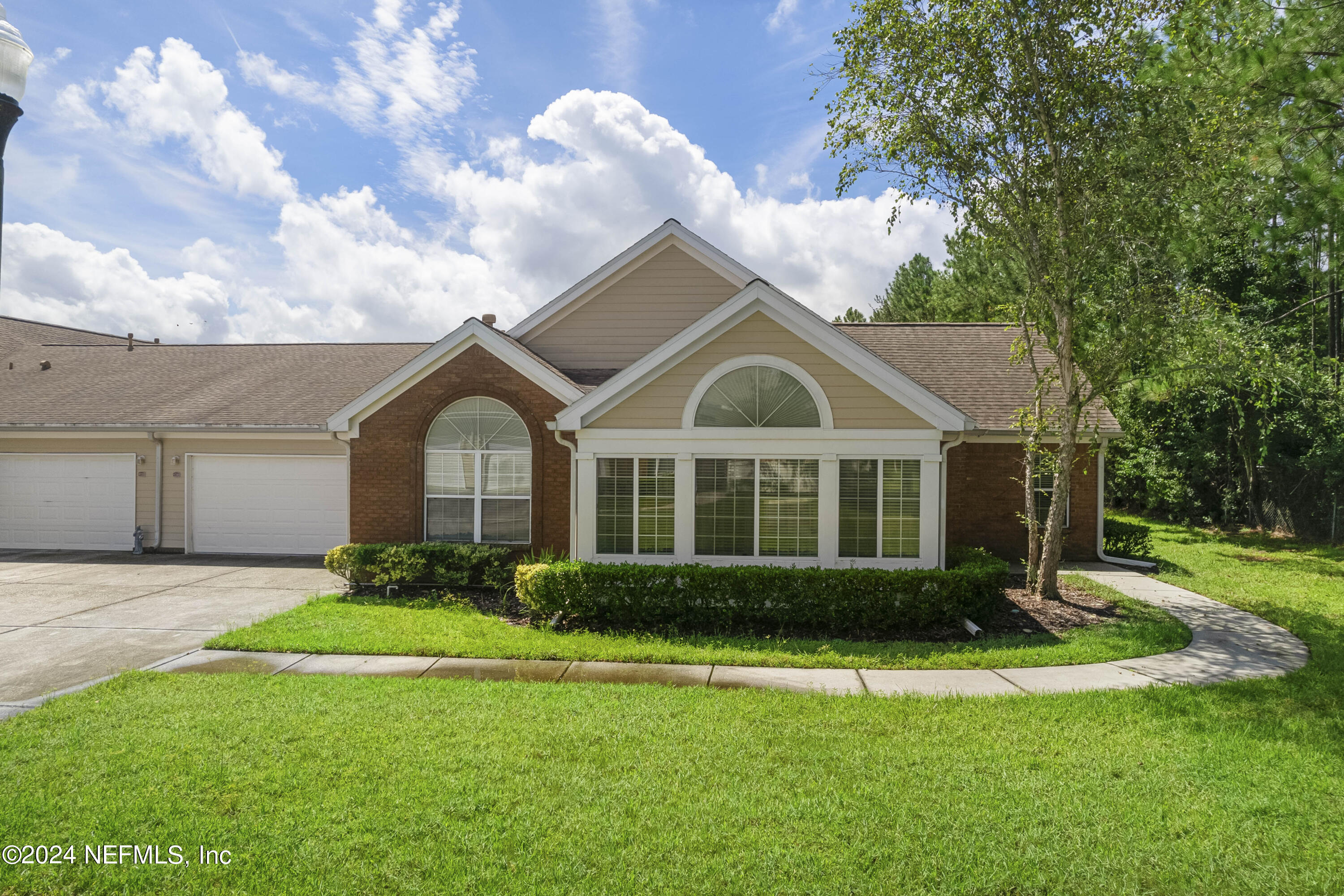 Property Photo: 9720 Osprey Landing Court 33-4 FL 32257