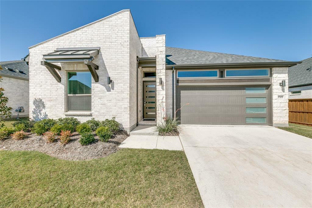 Property Photo:  1305 Harbor Hills Drive  TX 75013 