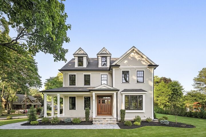 59 Bacon St  Winchester MA 01890 photo