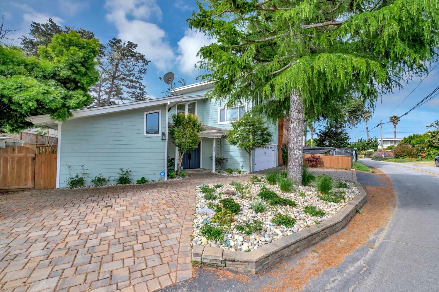 Property Photo:  627 Seacliff Drive  CA 95003 