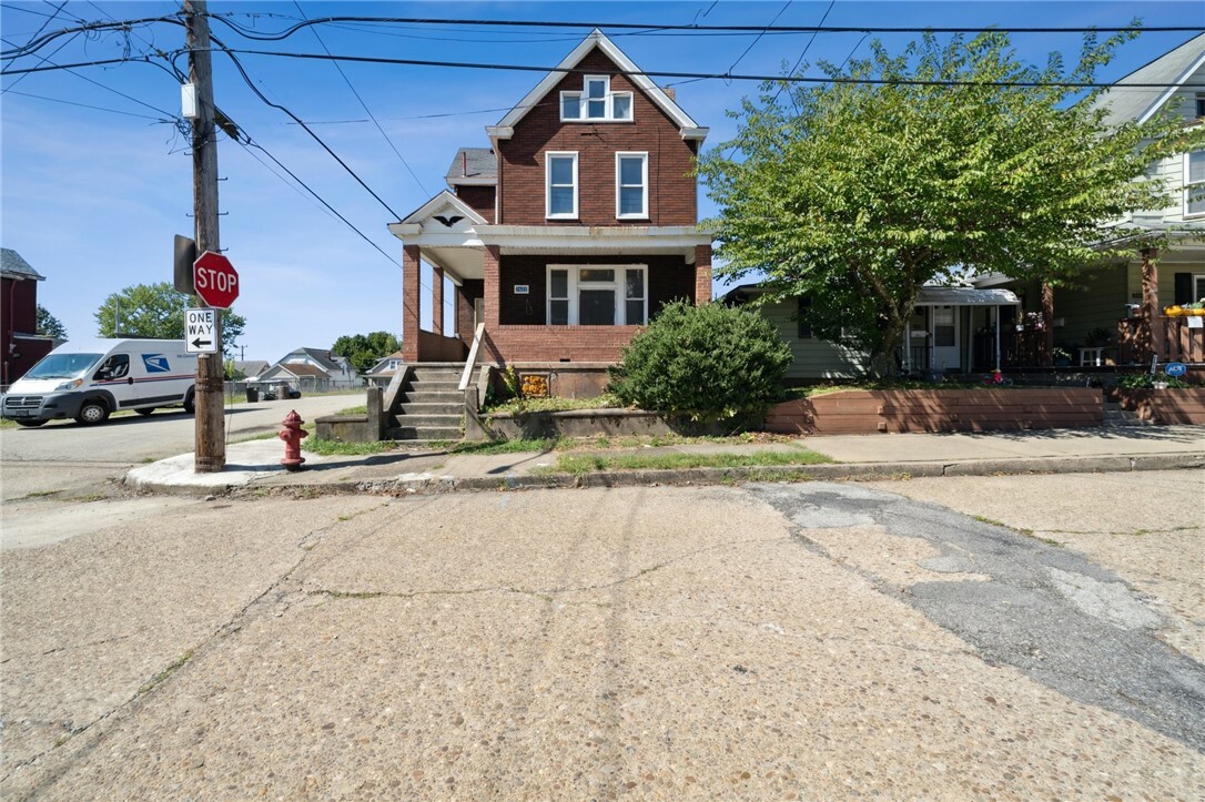 2622 Milburn St  McKeesport PA 15132 photo