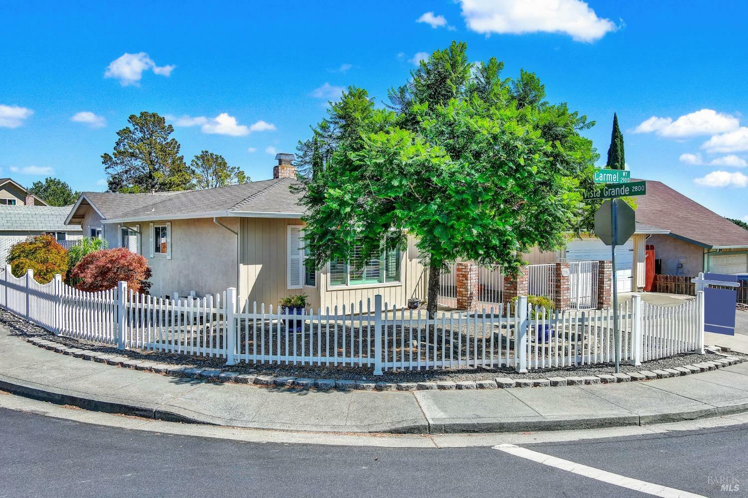 Property Photo:  2986 Carmel Way  CA 94534 