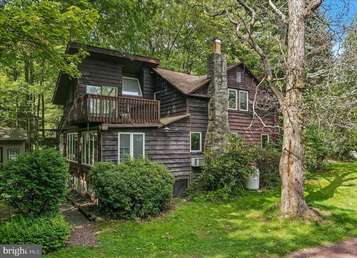 Property Photo:  204 Wiscasset Road  PA 18344 