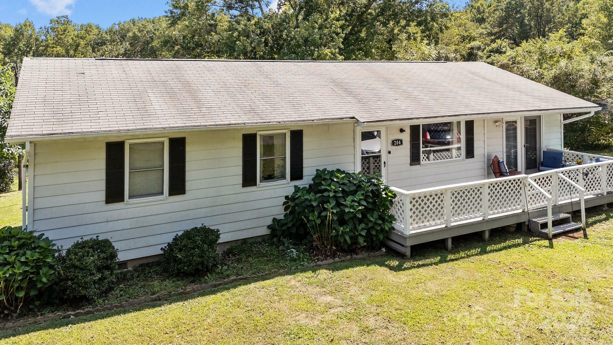 Property Photo:  204 Cedar Hill Road  NC 28806 