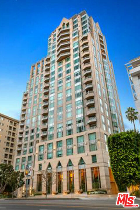 Property Photo:  10727   Wilshire Blvd 806  CA 90024 