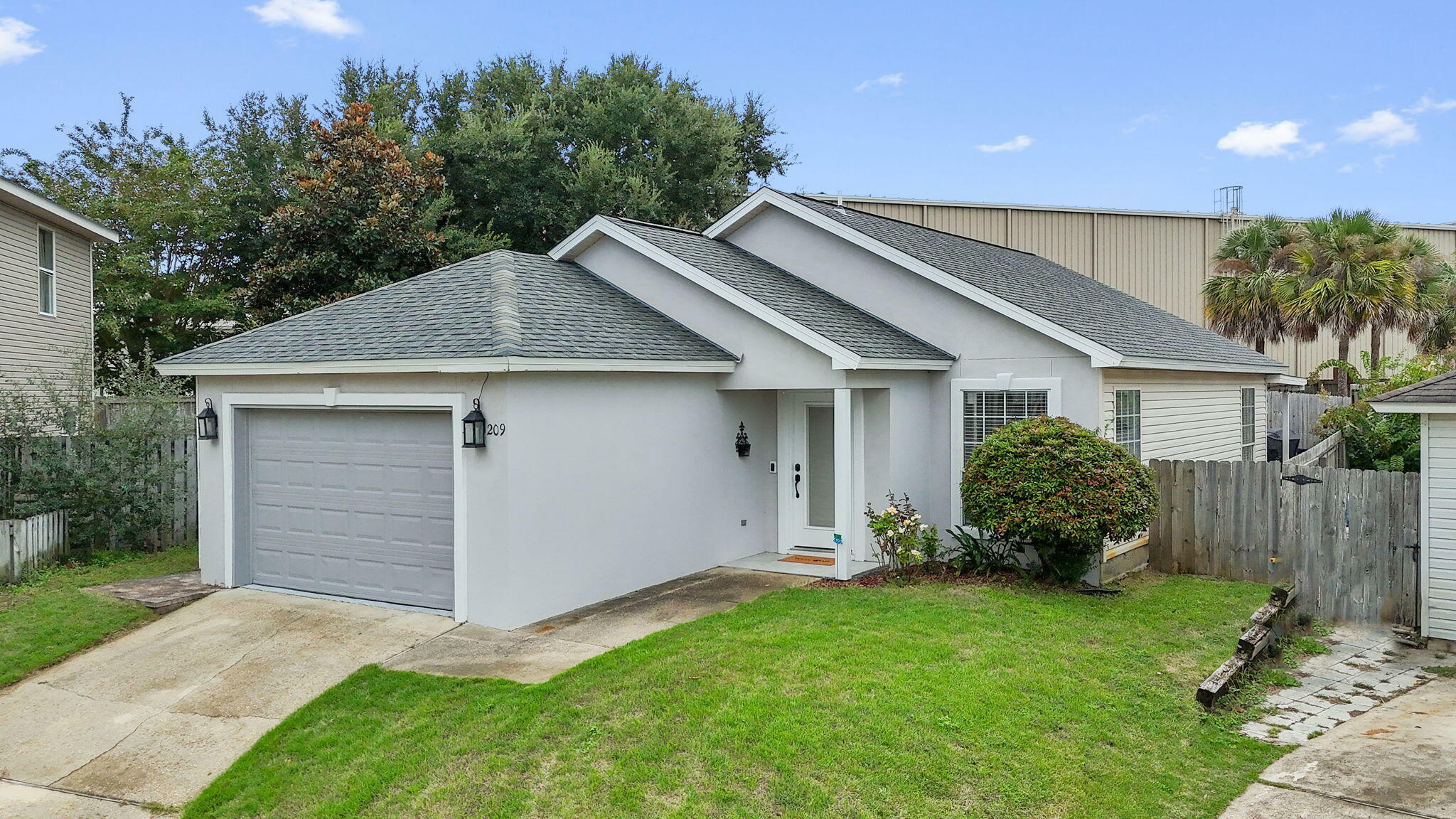 Property Photo:  209 Wildcat Court  FL 32541 