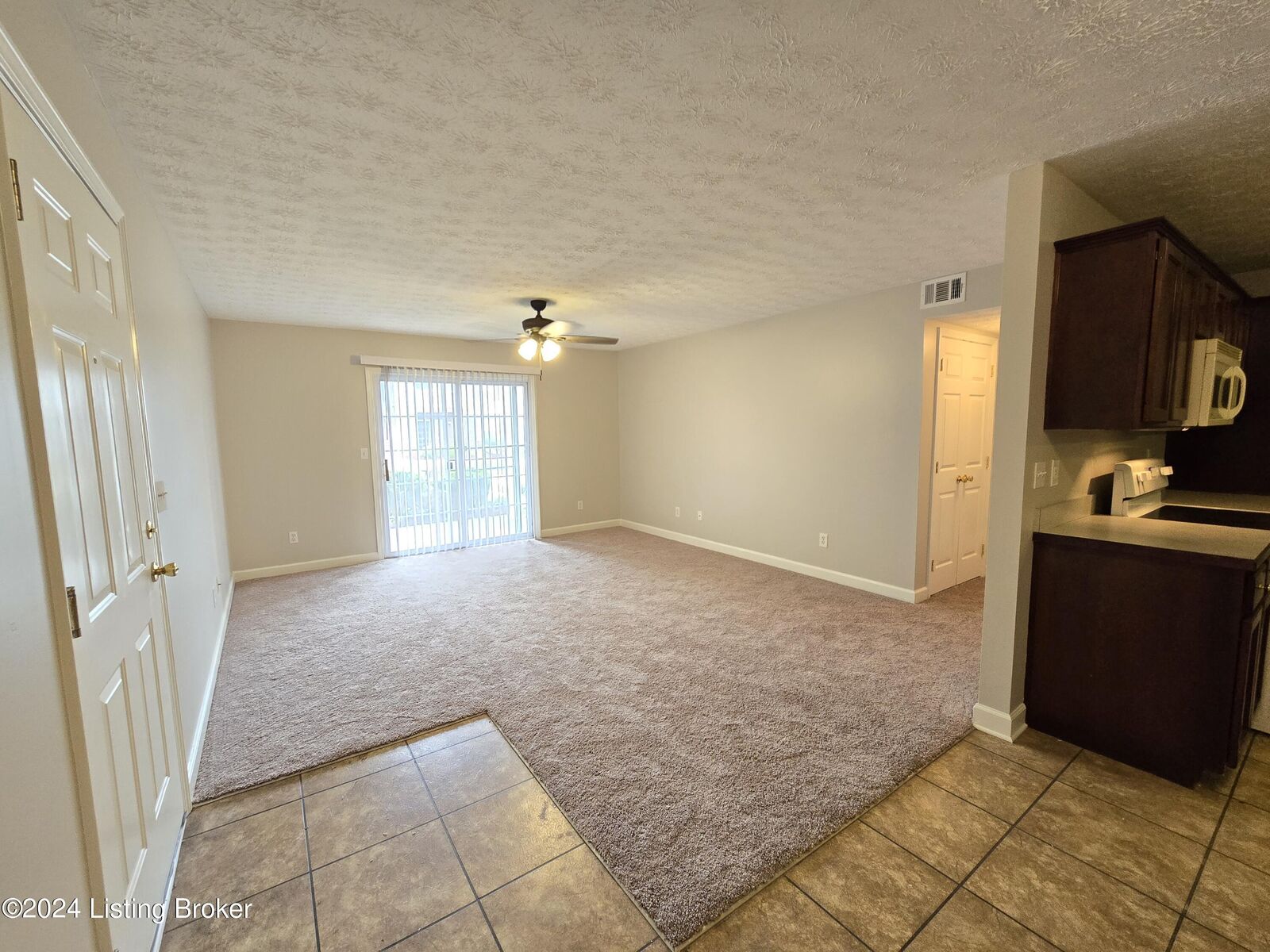 Property Photo:  7803 Alfred Schlatter Dr 1  KY 40214 