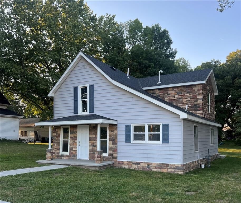 Property Photo:  505 W Chestnut Street  MO 64485 