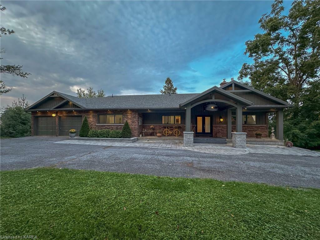 Photo de la propriété: 1678 South Boulevard ON K7L 4V1