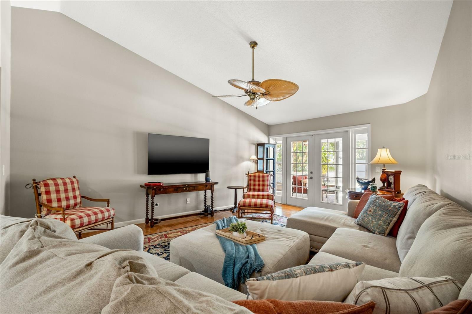 Property Photo: 1546 El Tair Trail FL 33765