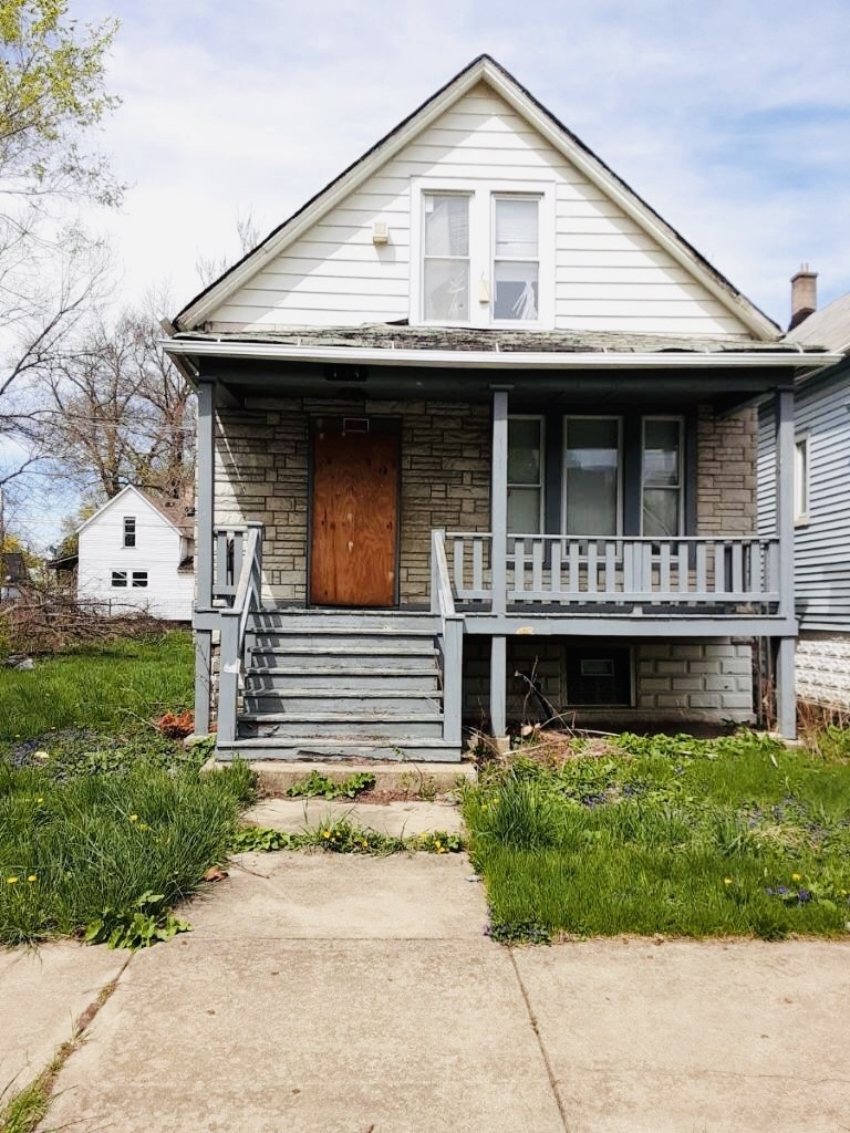 Property Photo:  134 W 118th Street  IL 60628 