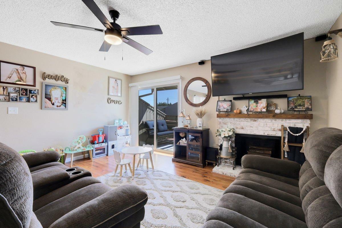 Property Photo:  799 Clark Avenue 6  CA 95991 