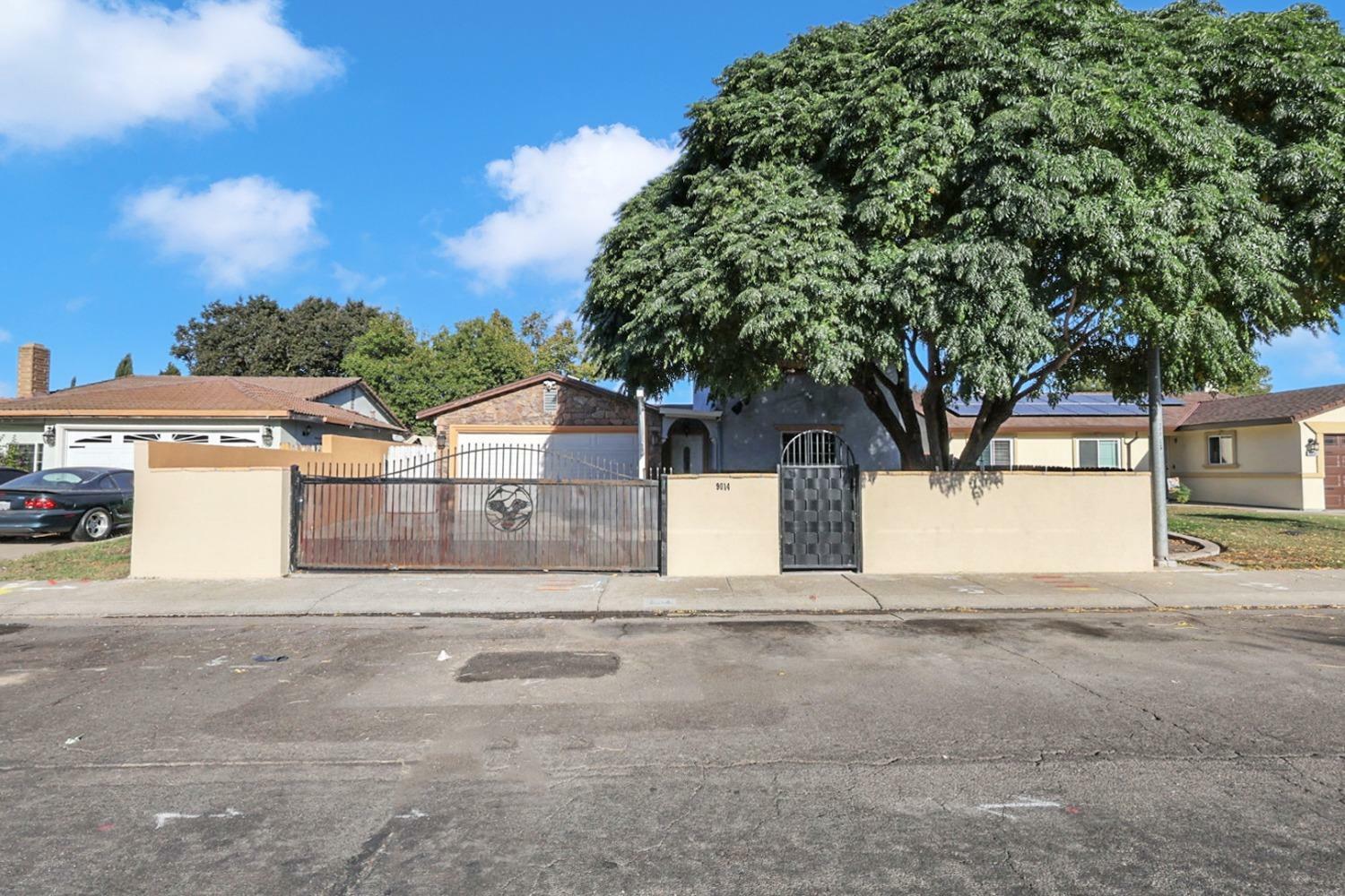 Property Photo:  9014 Hillcrest Avenue  CA 95210 