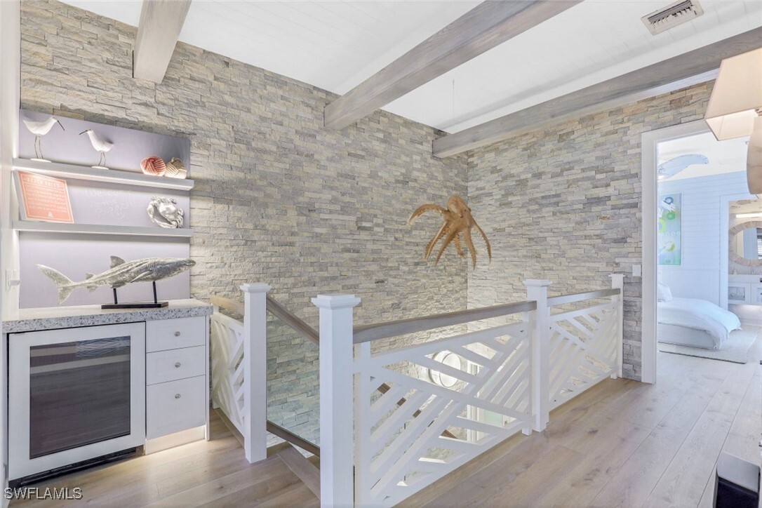 Property Photo: 510 2nd Street S 102 FL 34102