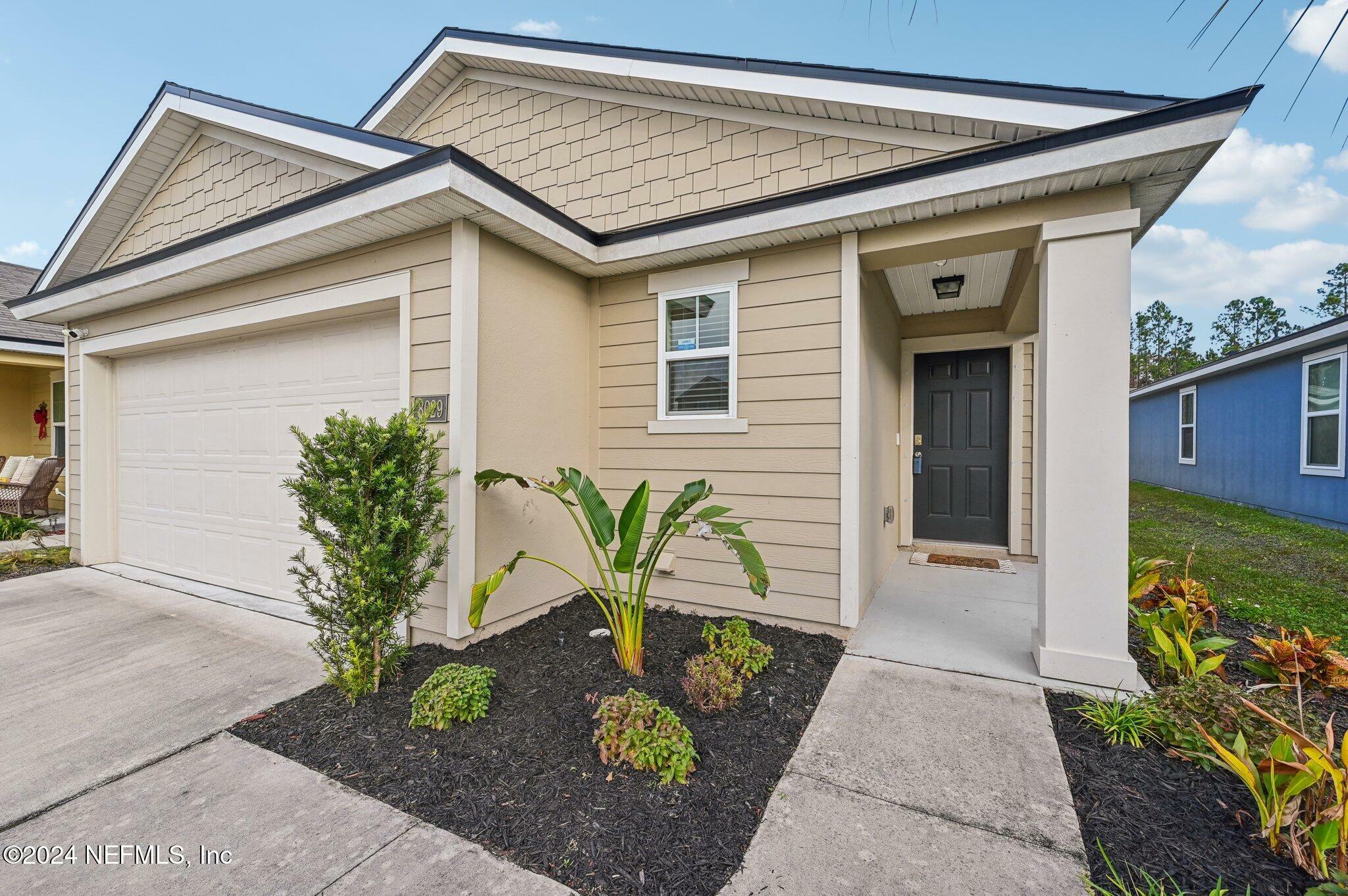 Property Photo:  8029 Cape Fox Drive  FL 32222 