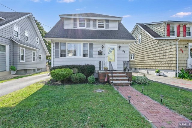 Property Photo:  54 Lewis Place  NJ 07512 