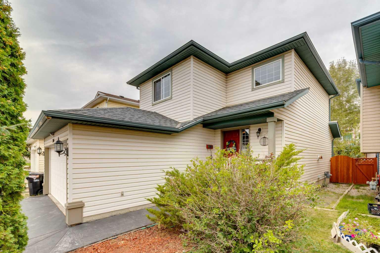 Property Photo:  206 Harvest Creek Close NE  AB T3K 4P8 