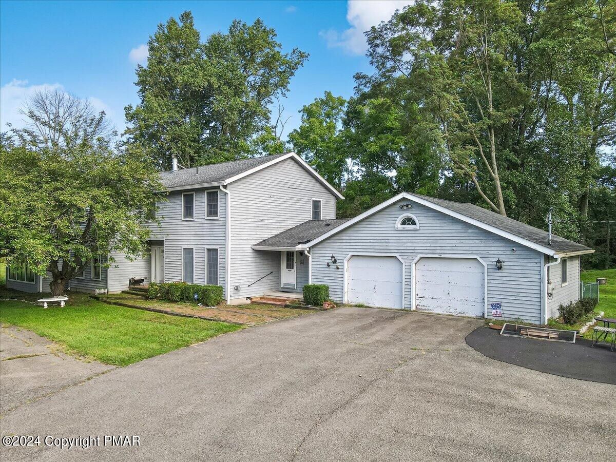 Property Photo: 1111 Campbell Court PA 18360