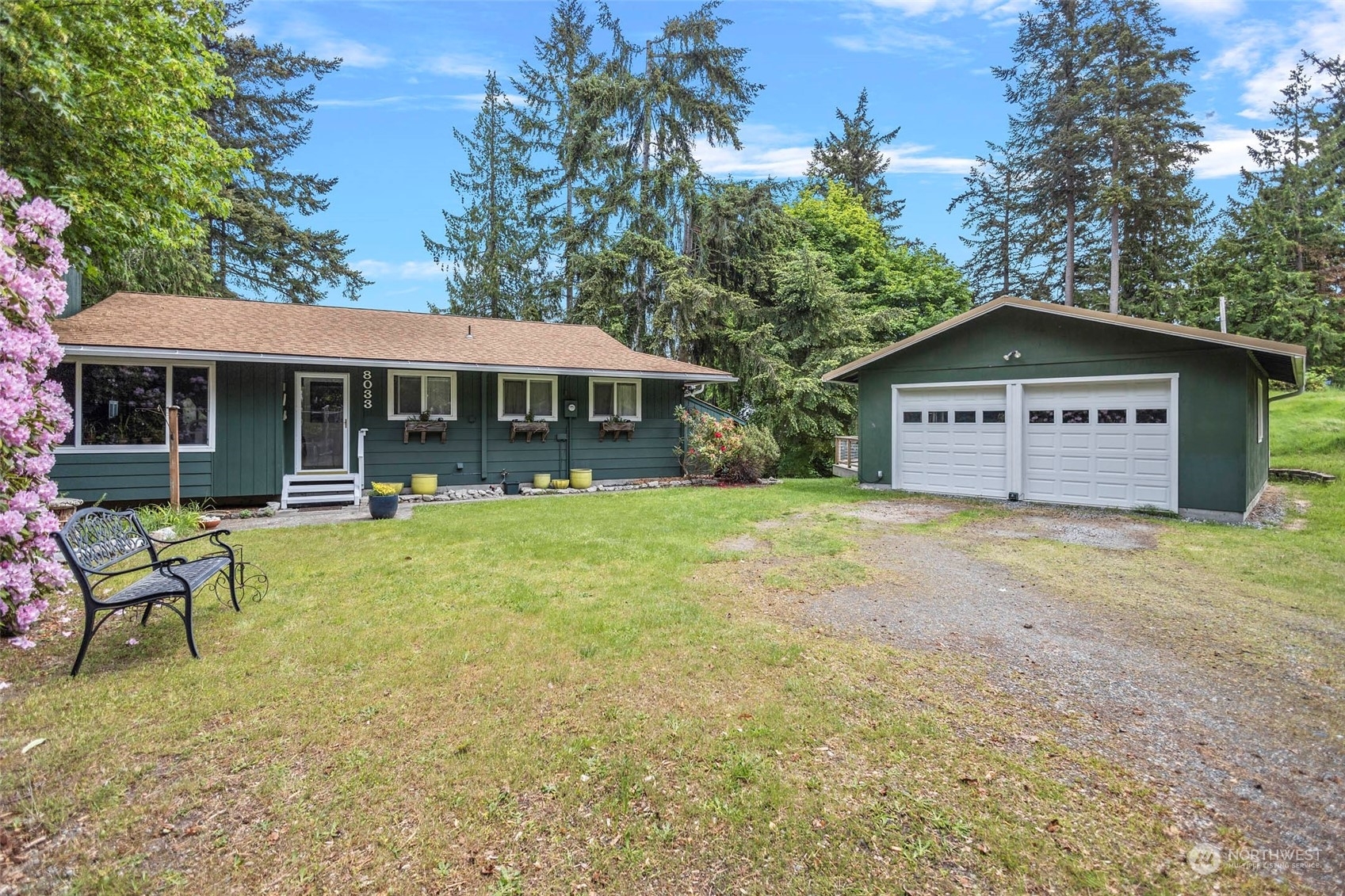 Property Photo:  8033 Island Court  WA 98236 