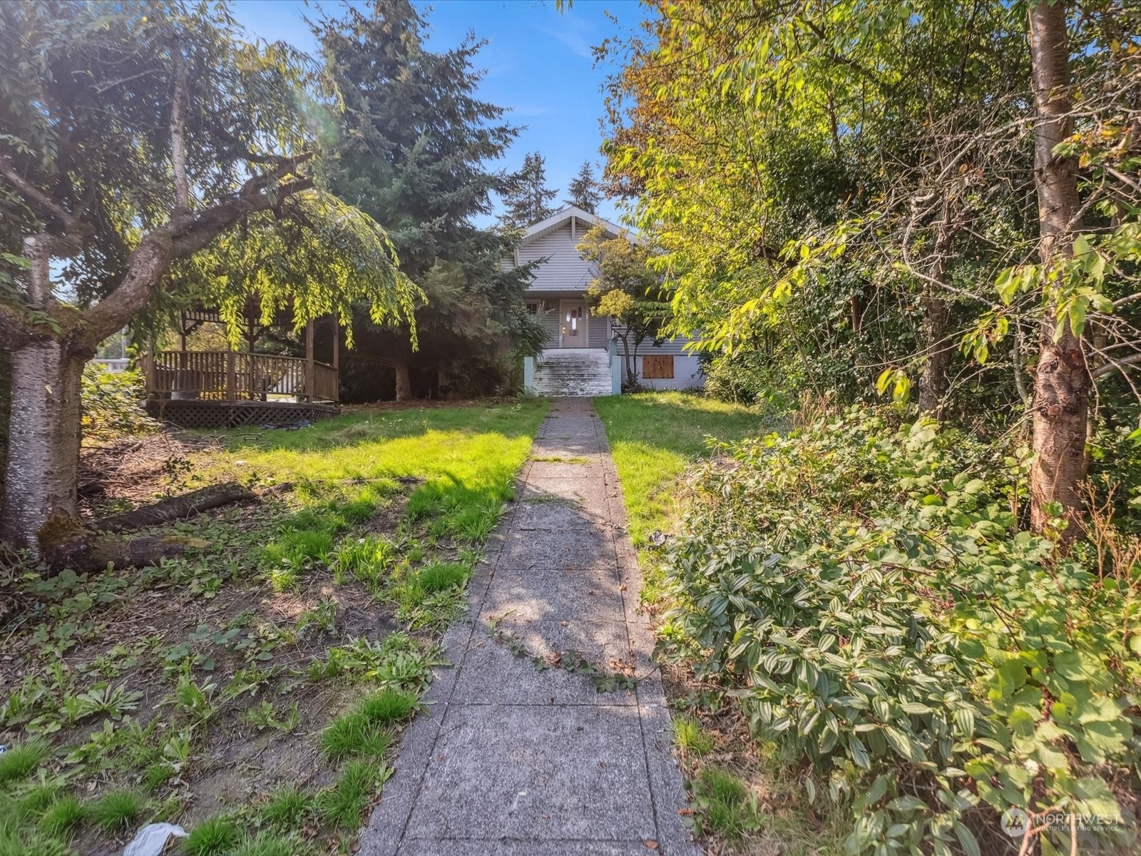 Property Photo:  3630 Lombard Avenue  WA 98201 