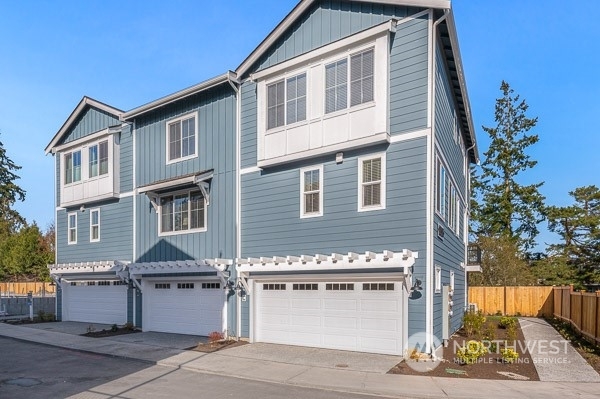 Property Photo:  15423 Admiralty Way C4  WA 98087 