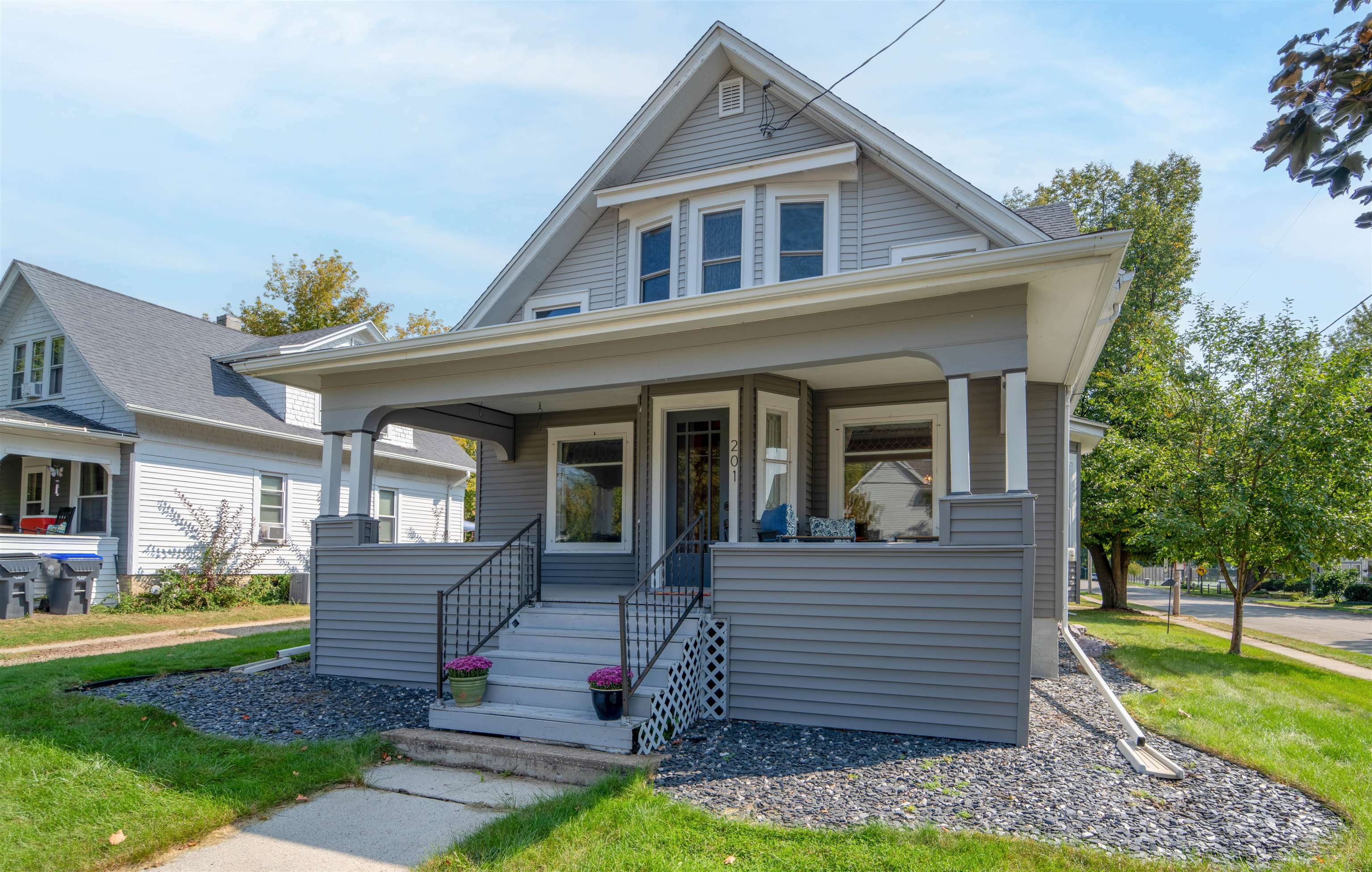 Property Photo:  201 5th Street  WI 54956 