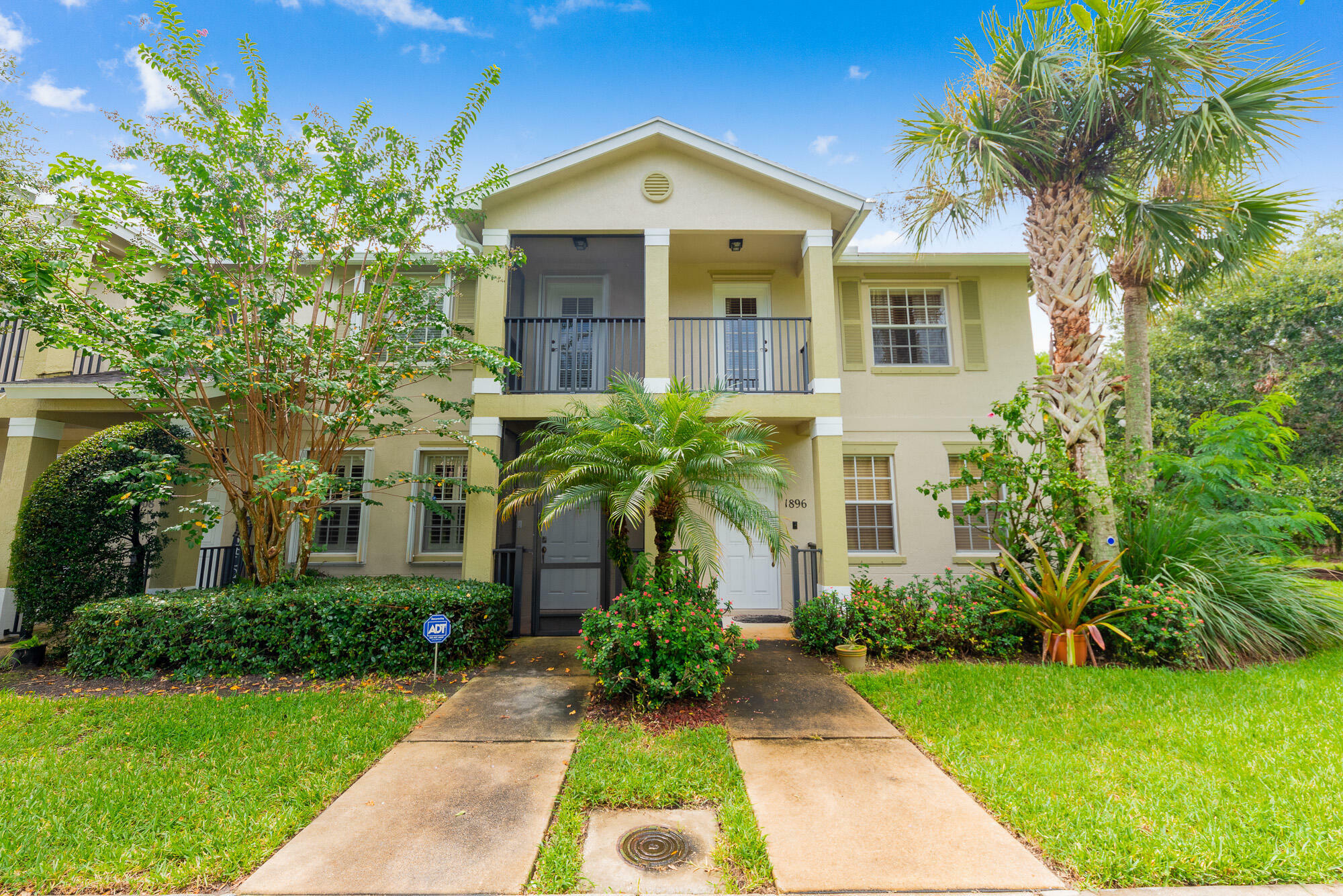 Property Photo:  1902 SE Korona Drive  FL 34952 