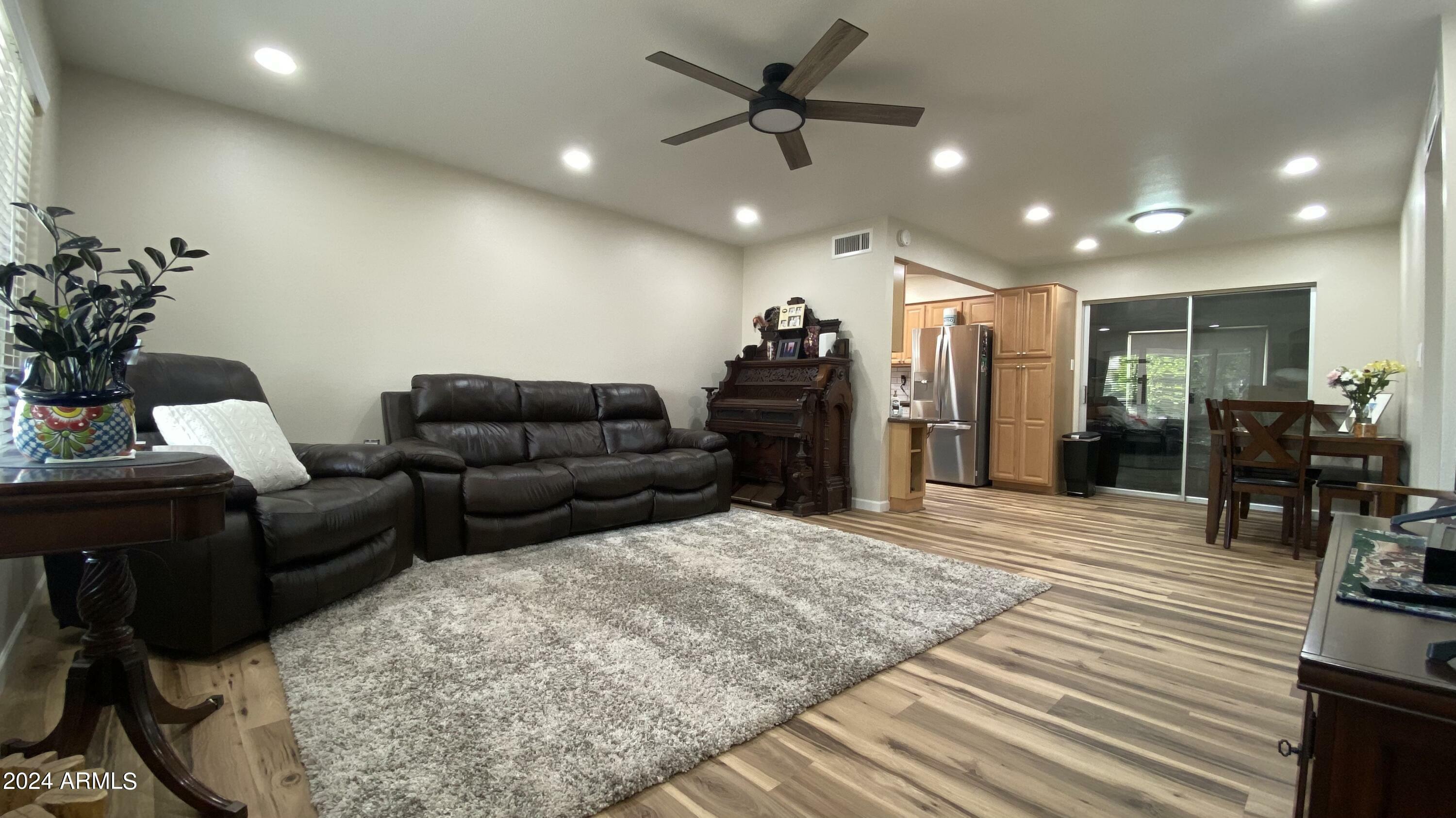 Property Photo:  206 N 58th Place  AZ 85205 