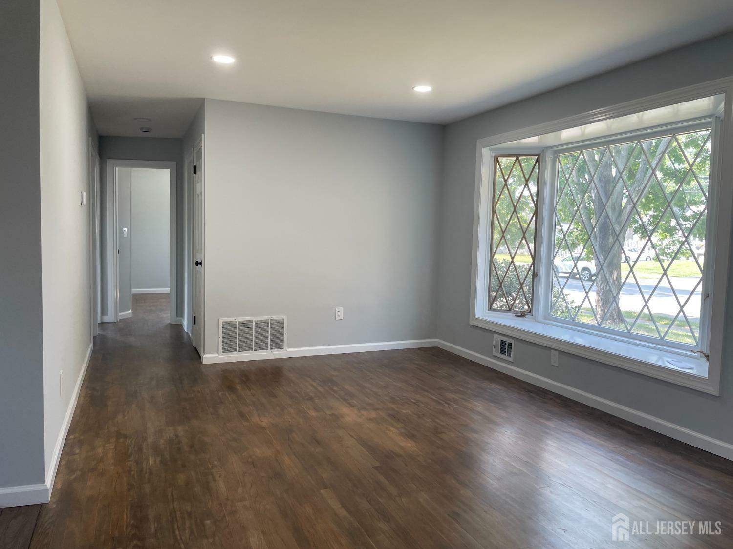 Property Photo:  647 S Washington Avenue  NJ 08854 